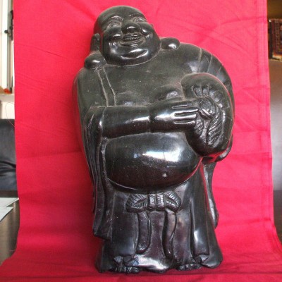 Scultura del Buddha in marmo nero